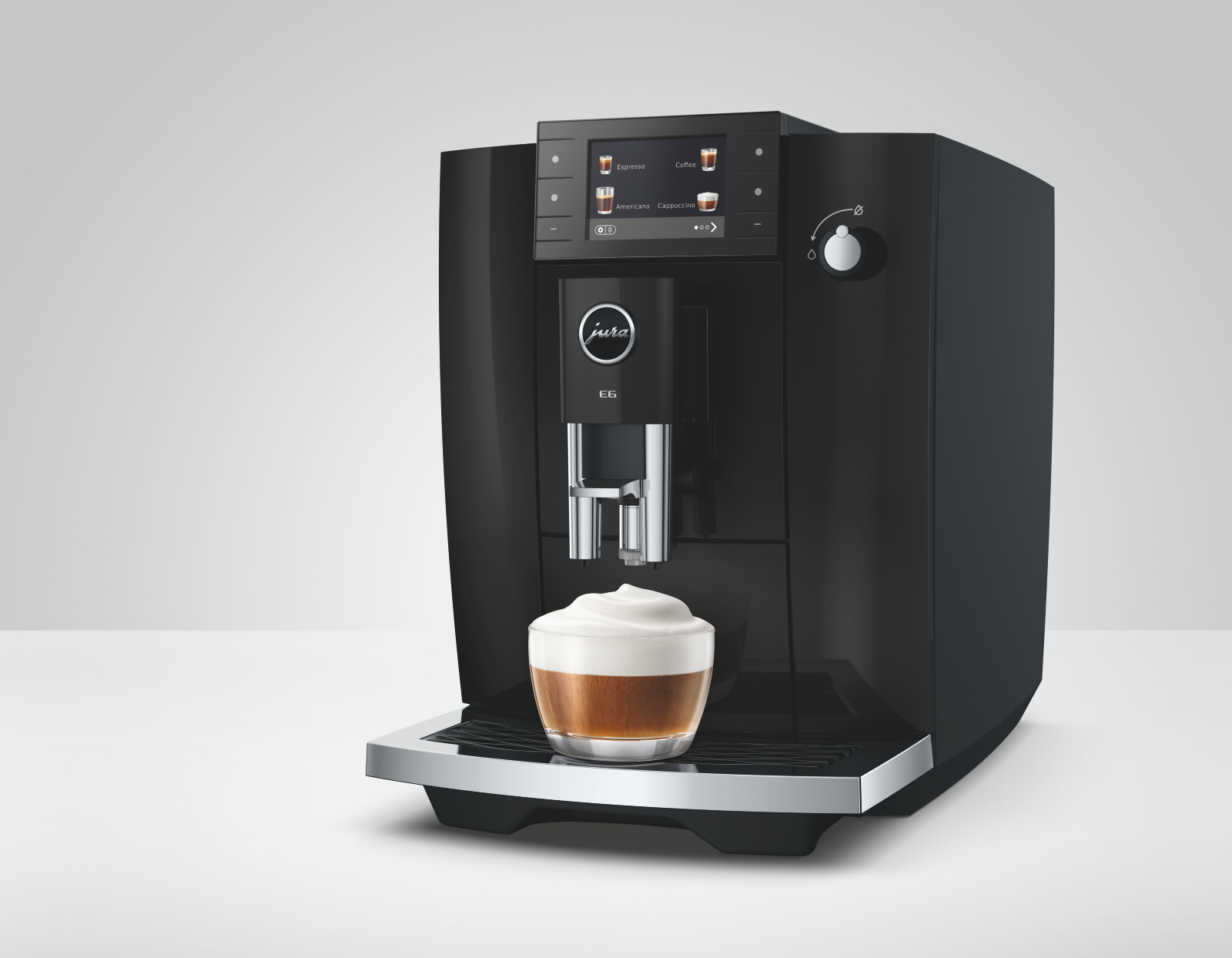 Ekspres E6 ED zaprezentowany z cappucccino